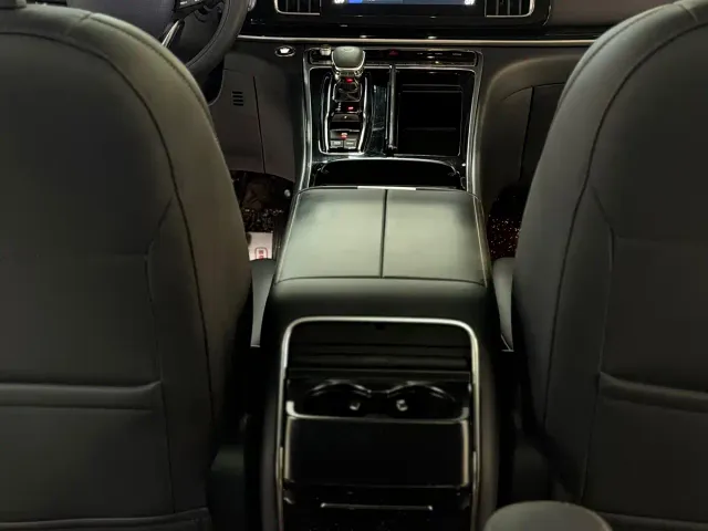 GAC Trumpchi Trumpchi M8 2023 Leading Series 390T Prestige Edition — Фото автомобиля 4