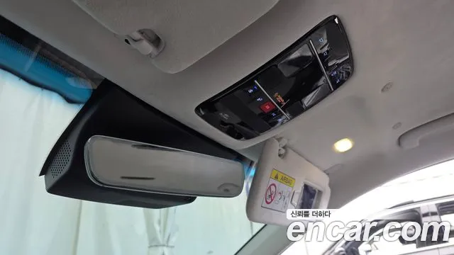Hyundai Grandeur GN7 — Фото автомобиля 28