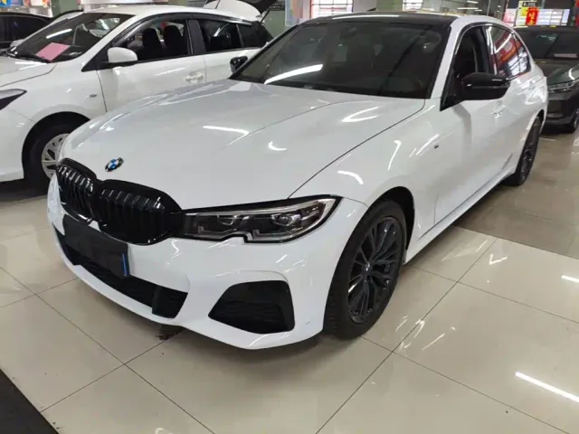 Фотография автомобиля — BMW 3 Series