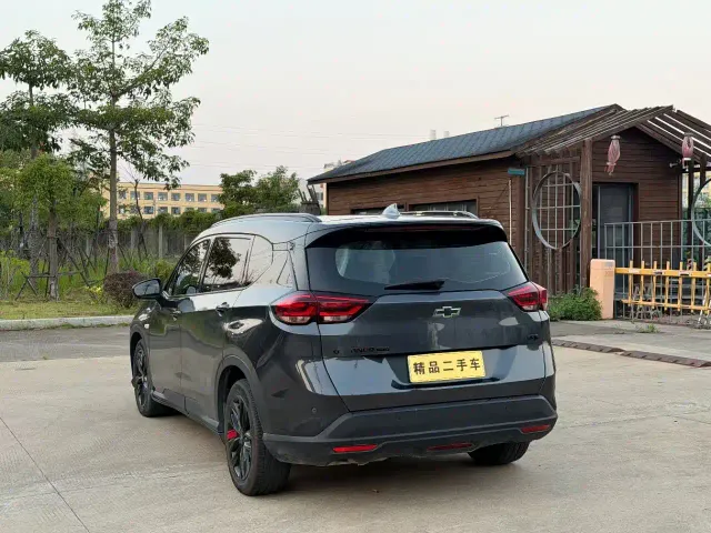 Chevrolet Orlando — Фото автомобиля 9