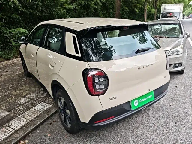 GAC Aion UT — Фото автомобиля 4