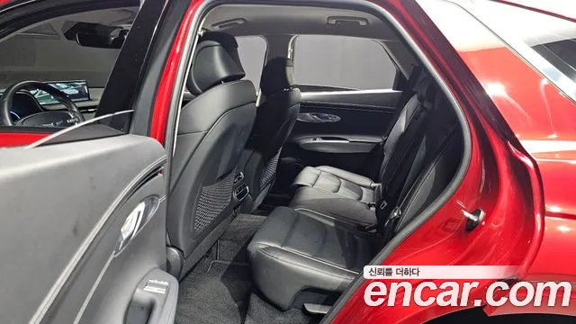 Genesis GV70 2.5T Бензин AWD — Фото автомобиля 12