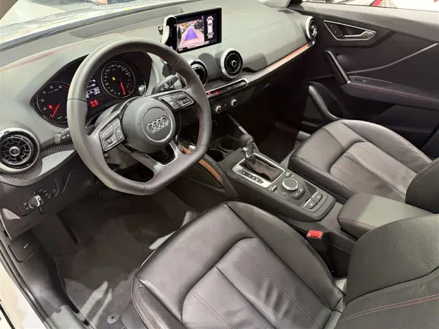 Audi Q2L — Фото автомобиля 11