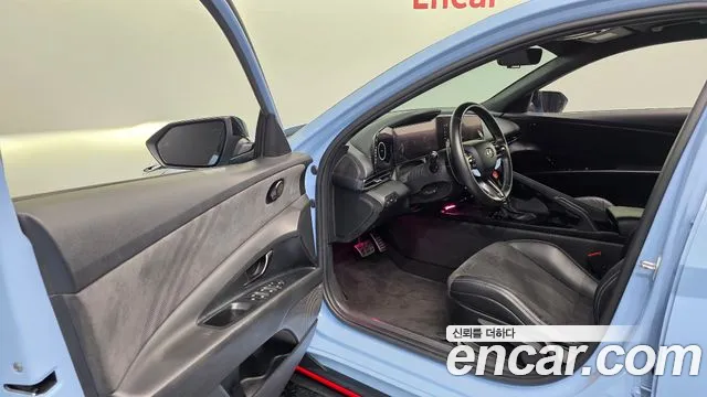 Hyundai Avante CN7 — Фото автомобиля 10