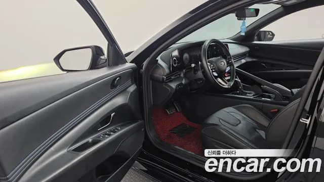 Hyundai Avante CN7 — Фото автомобиля 10