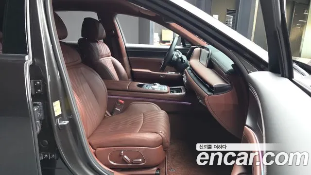 Genesis G90 Бензин 3.5 турбо AWD — Фото автомобиля 10