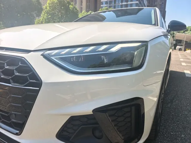 Audi A4L — Фото автомобиля 22