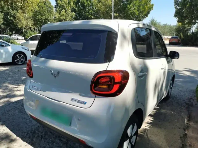 Wuling Hongguang Mini EV — Фото автомобиля 6