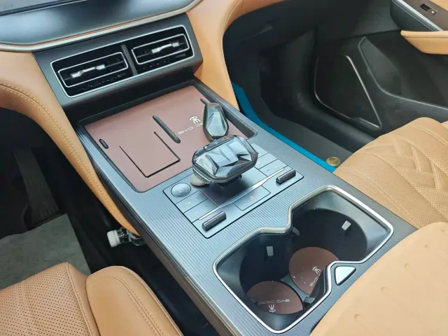 BYD Song L DM-i — Фото автомобиля 17