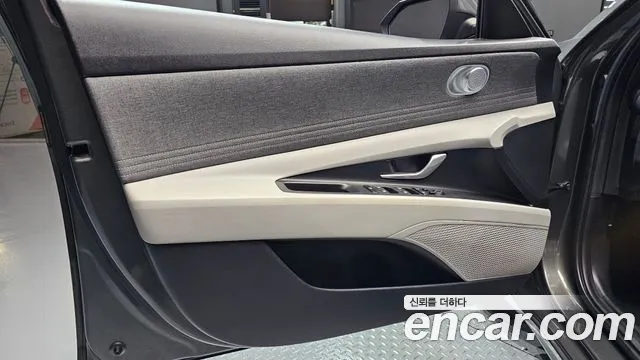 Hyundai AVANTE Avante (CN7) — Фото автомобиля 24
