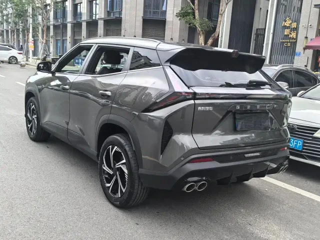 Geely Boyue — Фото автомобиля 6