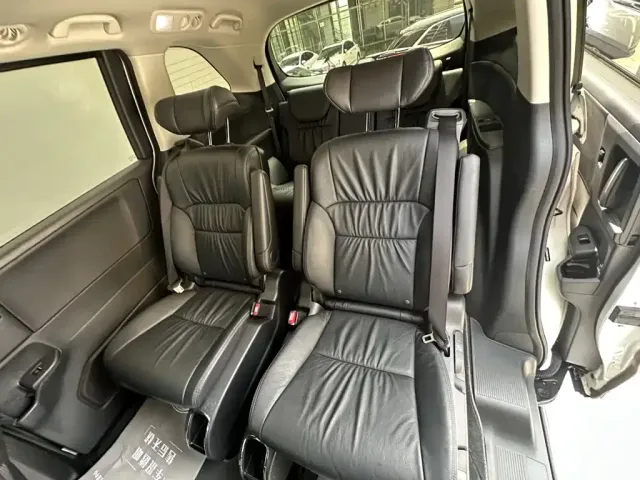 Honda Odyssey — Фото автомобиля 13