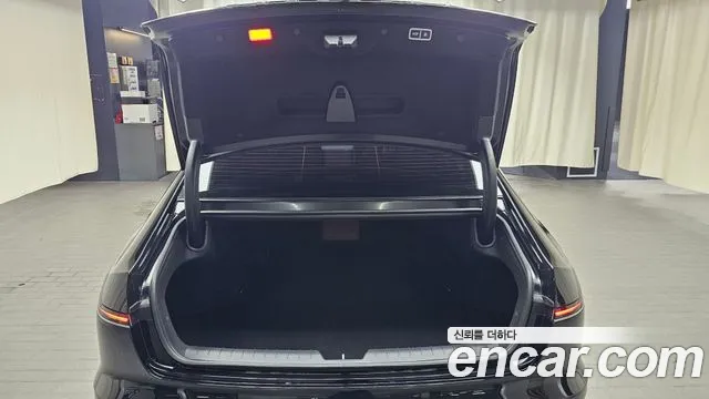 Hyundai Grandeur — Фото автомобиля 15