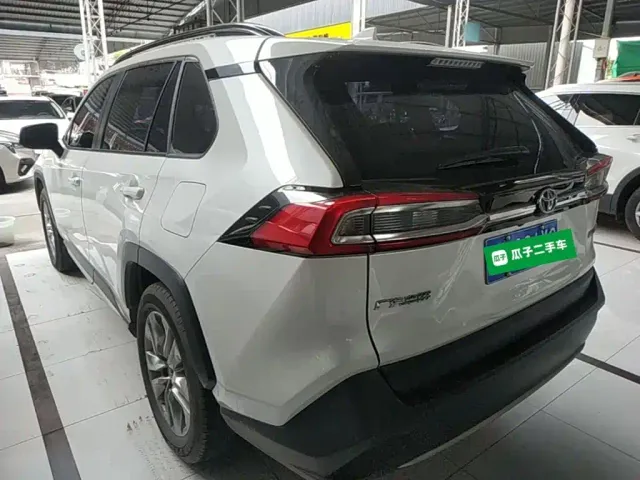 Toyota Wildlander — Фото автомобиля 4