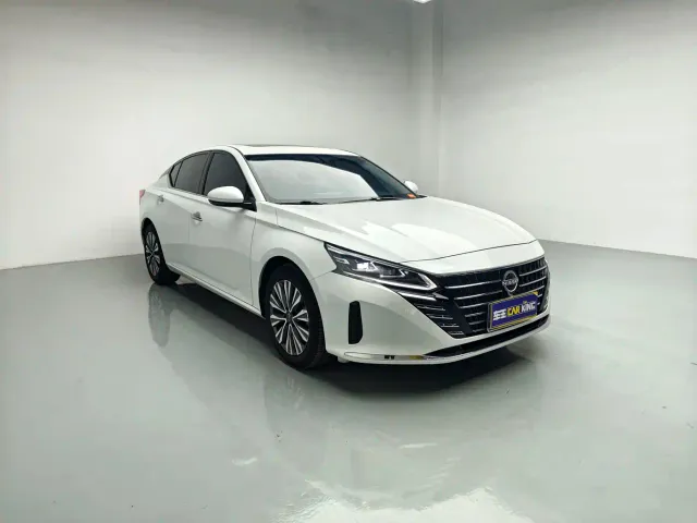 Nissan Teana — Фото автомобиля 3