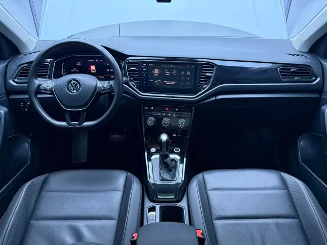 Volkswagen T-Roc — Фото автомобиля 19