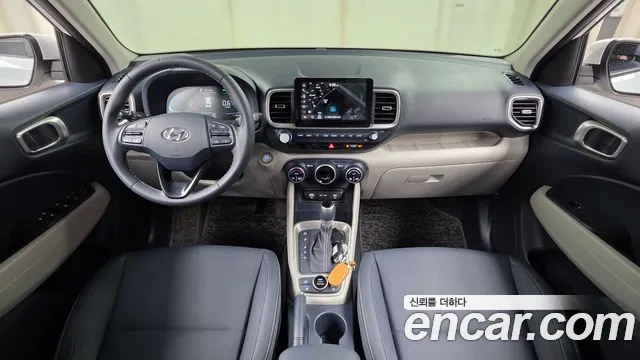 Hyundai Venue — Фото автомобиля 7