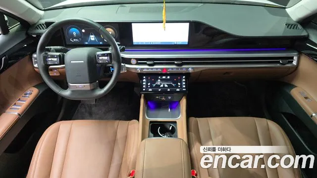 Hyundai Grandeur Grandeur (GN7) 2.5 Бензин 2WD — Фото автомобиля 6