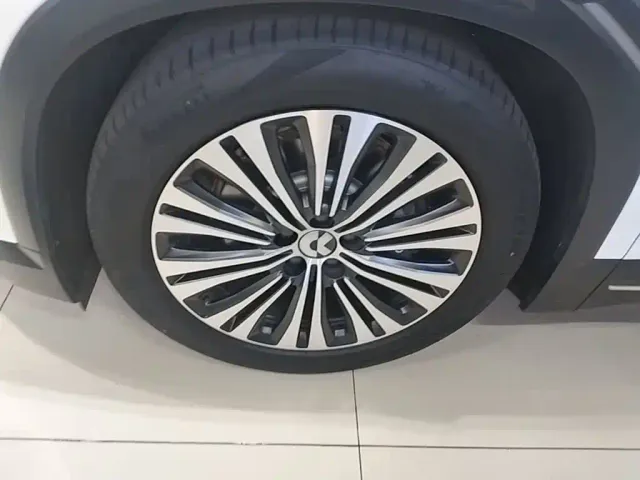 Nio ES7 — Фото автомобиля 22