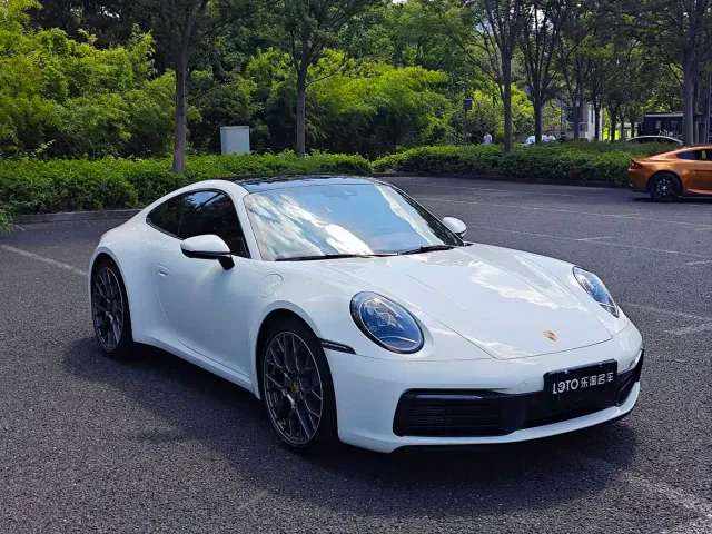 Porsche 911 — Фото автомобиля 3
