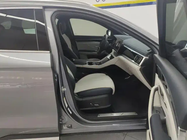 BYD Song PLUS — Фото автомобиля 8