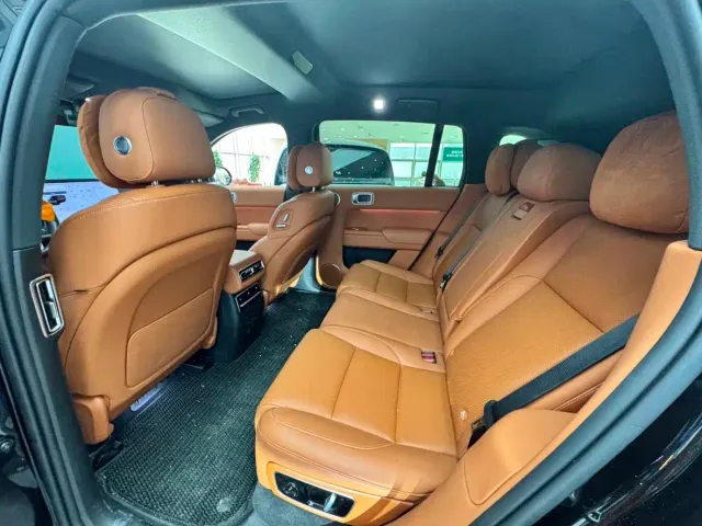 Li Auto L7 — Фото автомобиля 10