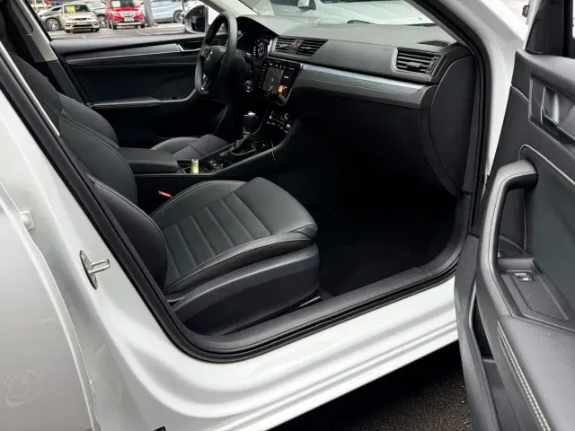 Skoda Superb — Фото автомобиля 8