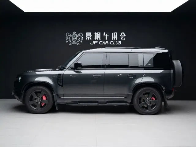 Land Rover Defender — Фото автомобиля 3