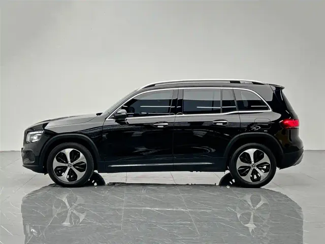 Mercedes-Benz GLB-Class — Фото автомобиля 3