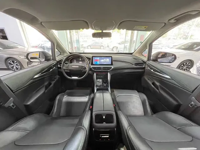 Maxus G50 — Фото автомобиля 8