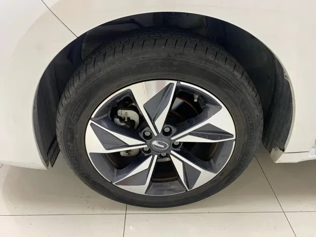 GAC Trumpchi M6 — Фото автомобиля 14