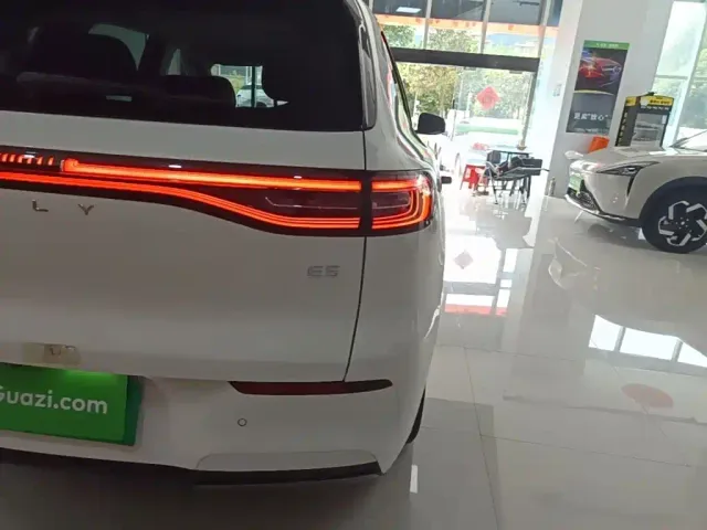 Geely Galaxy E5 — Фото автомобиля 7