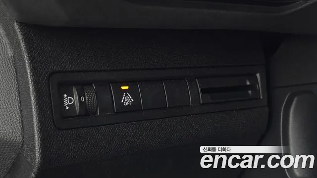 Peugeot 5008 2nd Gen — Фото автомобиля 28