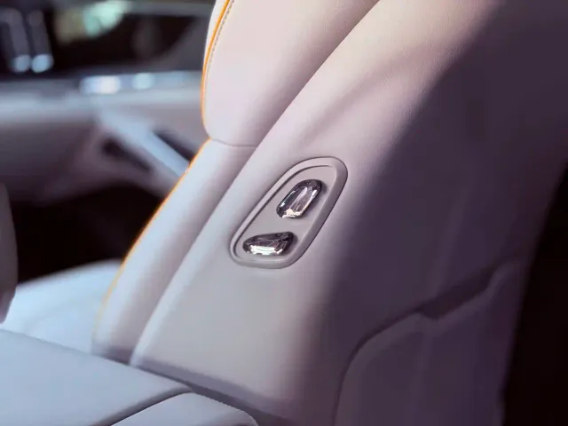 Denza Z9GT — Фото автомобиля 8