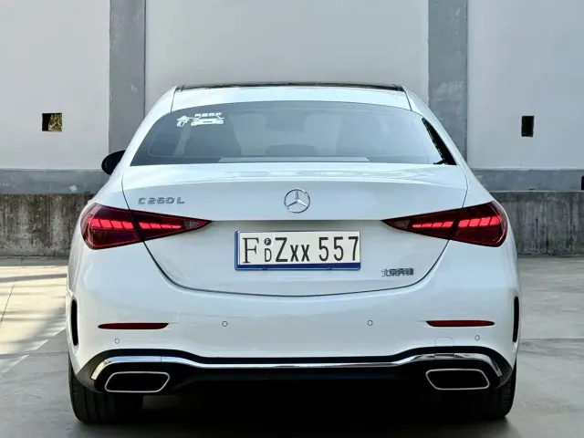 Mercedes-Benz C-Class — Фото автомобиля 4