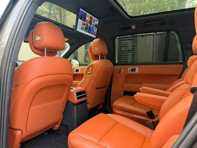 Li Auto L9 — Фото автомобиля 7