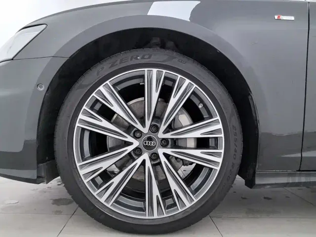 Audi A6L — Фото автомобиля 17