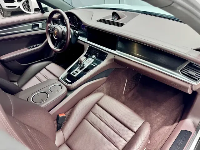 Porsche Panamera — Фото автомобиля 25