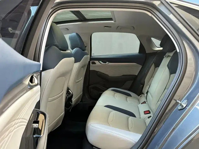 Geely Xingrui — Фото автомобиля 10