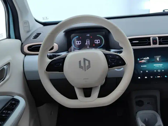 Leapmotor T03 — Фото автомобиля 15