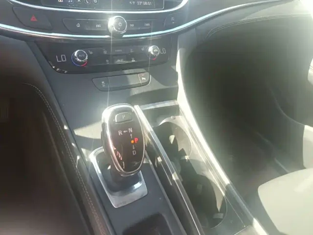 Buick LaCrosse — Фото автомобиля 13