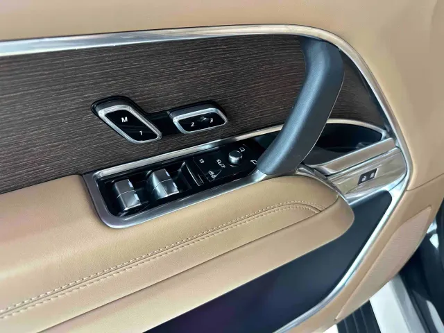 Land Rover Range Rover — Фото автомобиля 6