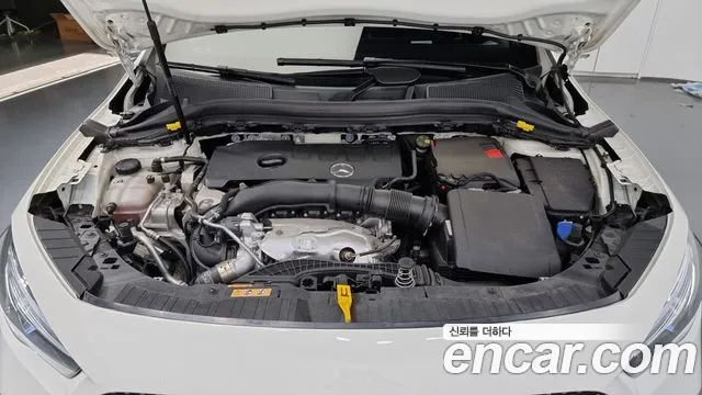 Mercedes-Benz GLA-Class H247 — Фото автомобиля 16