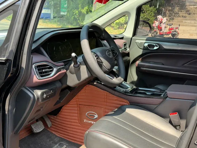 GAC Trumpchi M6 — Фото автомобиля 14