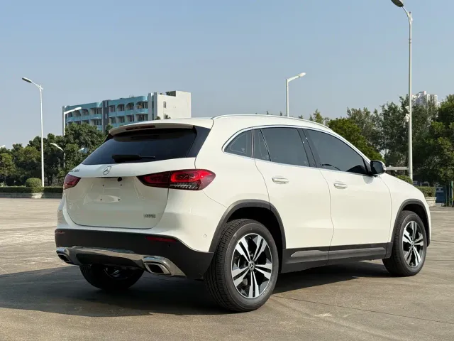 Mercedes-Benz GLA-Class — Фото автомобиля 6
