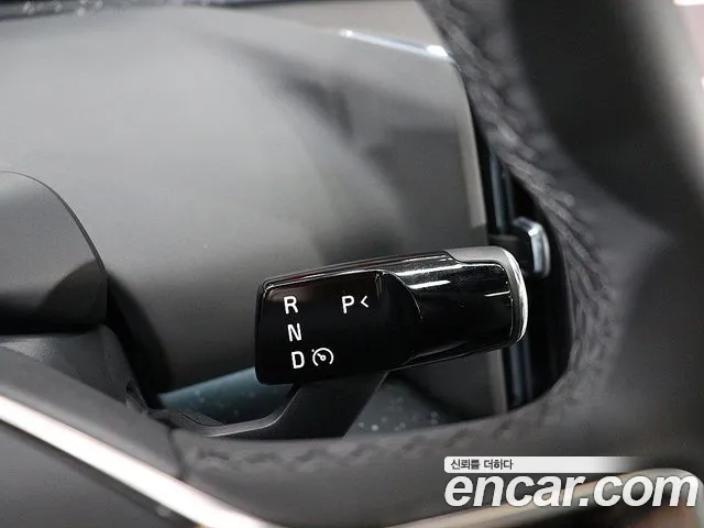 Volvo EX30 — Фото автомобиля 7
