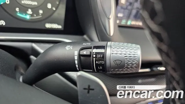 Genesis G90 Бензин 3.5 турбо AWD — Фото автомобиля 26