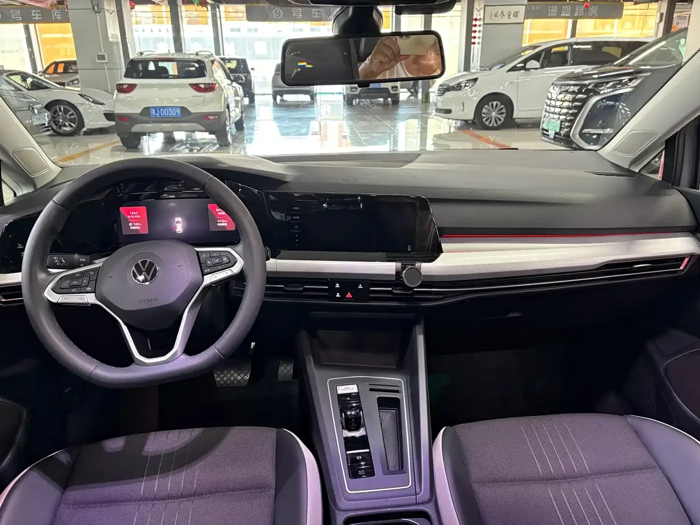 Volkswagen Golf 2023 280TSI DSG Pro — Фото автомобиля 6