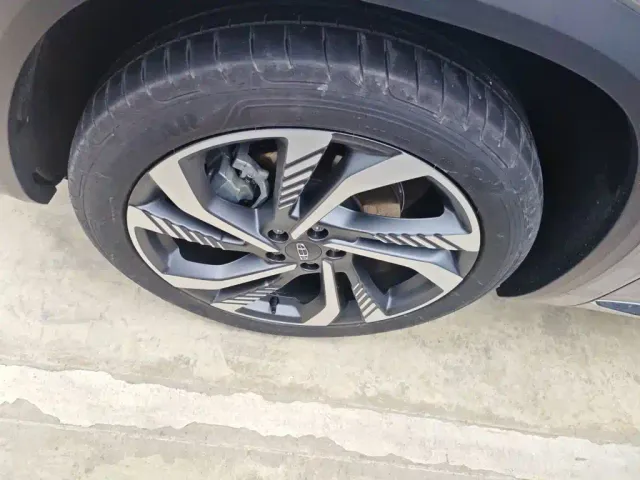 Geely Xingyue L — Фото автомобиля 24