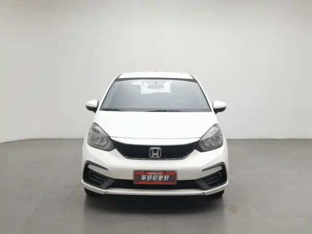 Honda Fit — Фото автомобиля 3